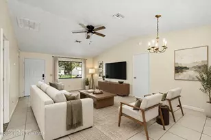 942 NW Sorrel Street NW, Palm Bay, FL 32907 - Photo 2