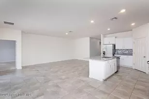 629 Old Country Rd S E, Palm Bay, FL 32909 - Photo 8