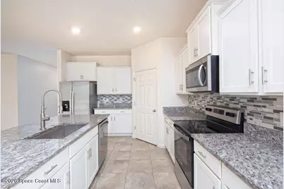 629 Old Country Rd SE, Palm Bay, FL 32909 - Photo 12