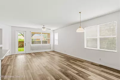 811 Parsons Circle SE, Palm Bay, FL 32909 - Photo 8