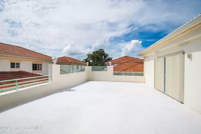 520 7th Square #202, Vero Beach, FL 32962 - Photo 24