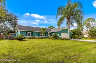 626 Dinner St NE, Palm Bay, FL 32907 - Photo 2