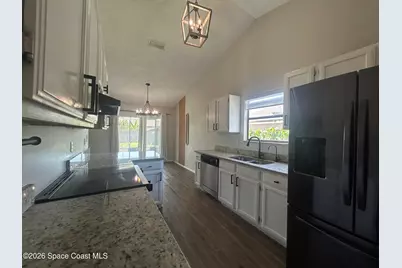615 7 Gables Circle SE, Palm Bay, FL 32909 - Photo 4