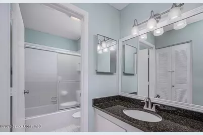 533 S Lakes End Drive #E2, Fort Pierce, FL 34982 - Photo 10