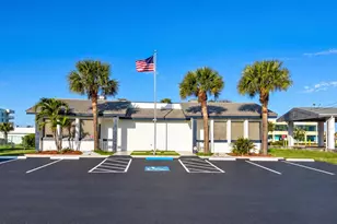 1733 N Atlantic Ave, Cocoa Beach, FL 32931 - Photo 1