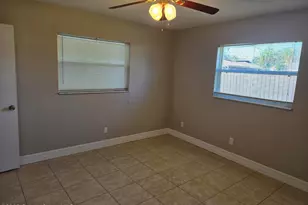 2216 Lakeview Dr, Melbourne, FL 32935 - Photo 18