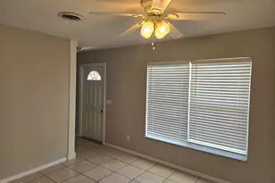 2216 Lakeview Dr, Melbourne, FL 32935 - Photo 6