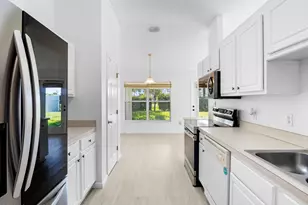 1381 Olde Bailey Ln, West Melbourne, FL 32904 - Photo 12