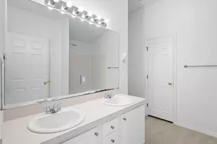 1381 Olde Bailey Ln, West Melbourne, FL 32904 - Photo 16