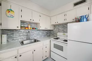 410 Monroe Ave, Cape Canaveral, FL 32920 - Photo 10
