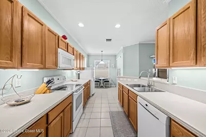 1020 Venetian Drive #101, Melbourne, FL 32904 - Photo 20