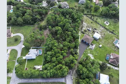 400 Jonal Lane SE, Palm Bay, FL 32909 - Photo 2