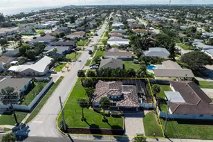 121 Desoto Pkwy, Satellite Beach, FL 32937 - Photo 60