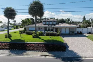 121 Desoto Pkwy, Satellite Beach, FL 32937 - Photo 48