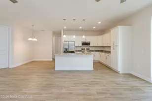 751 S Fischer Cir, Sebastian, FL 32958 - Photo 4
