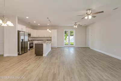 751 S Fischer Circle, Sebastian, FL 32958 - Photo 2
