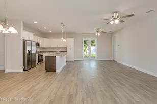 751 S Fischer Cir, Sebastian, FL 32958 - Photo 2