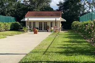 1610 N 42ND Cir, Vero Beach, FL 32967 - Photo 24
