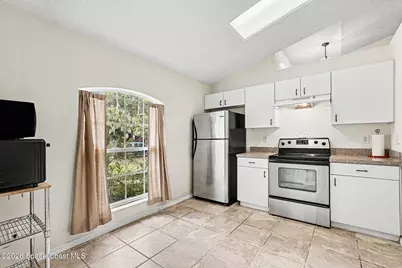 1563 Hamilton Avenue SW, Palm Bay, FL 32908 - Photo 4