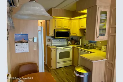 573 Carousel Lane #284, Melbourne Beach, FL 32951 - Photo 12