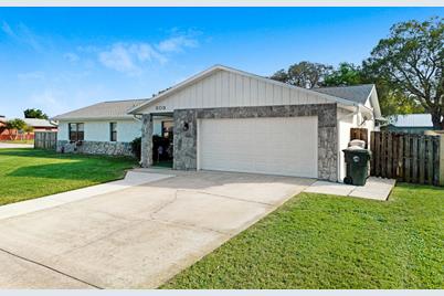 809 Laurel Drive, Rockledge, FL 32955 - Photo 1