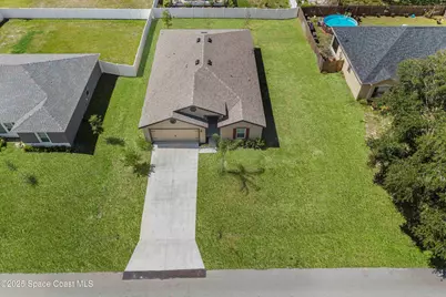 450 Oldenberg Street SW, Palm Bay, FL 32908 - Photo 1