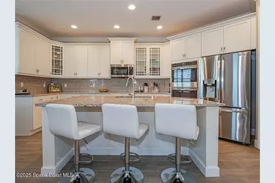 4836 Four Lakes Circle SW, Vero Beach, FL 32968 - Photo 1