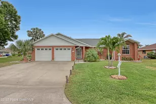 160 Palm Cir, Melbourne, FL 32940 - Photo 1
