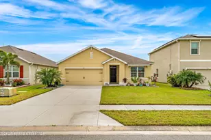 492 Moray Dr SW, Palm Bay, FL 32908 - Photo 1
