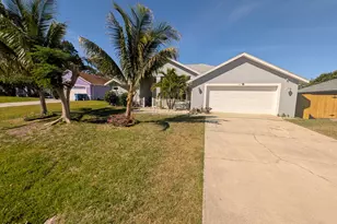 687 Americana Blvd NW, Palm Bay, FL 32907 - Photo 1