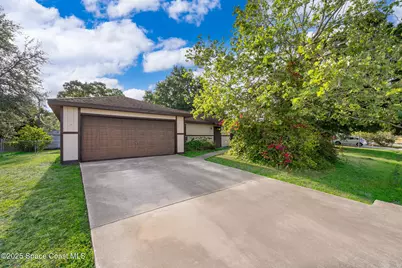 721 Highland Avenue NW, Palm Bay, FL 32907 - Photo 1