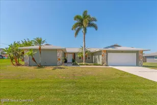 384 Pepper St NE, Palm Bay, FL 32907 - Photo 1