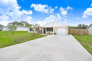 946 Stage St SE, Palm Bay, FL 32909 - Photo 1