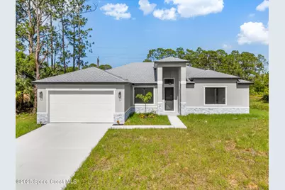 531 Higgs Avenue NW, Palm Bay, FL 32907 - Photo 1