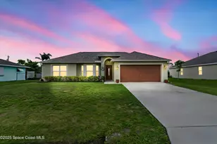 374 SE Yardley Terrace, Port Saint Lucie, FL 34983 - Photo 1