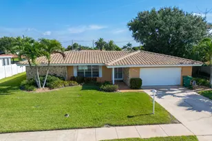 620 Barcelona Ct, Satellite Beach, FL 32937 - Photo 1