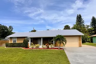 658 Ervin St, Sebastian, FL 32958 - Photo 1