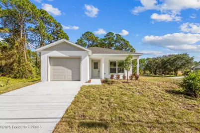 1901 Radcliff Avenue SE, Palm Bay, FL 32909 - Photo 1