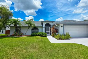 934 Spanish Wells Dr, Melbourne, FL 32940 - Photo 1