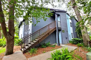 190 Riverbend Dr, Altamonte Springs, FL 32701 - Photo 1