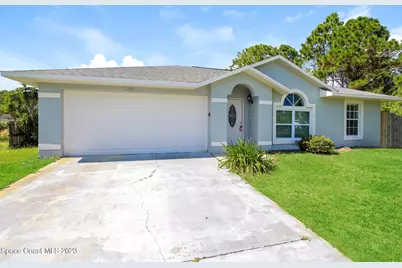250 Bayshore Avenue NW, Palm Bay, FL 32907 - Photo 1