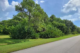 4540 Hunters Run Cir, Grant-Valkaria, FL 32949 - Photo 1