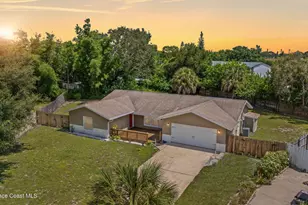 2815 Burton Pl, Melbourne, FL 32901 - Photo 1