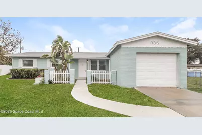 935 S Courtenay Parkway, Merritt Island, FL 32952 - Photo 1