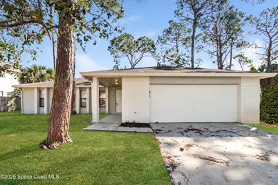 739 Isle Royale Avenue NW, Palm Bay, FL 32907 - Photo 1