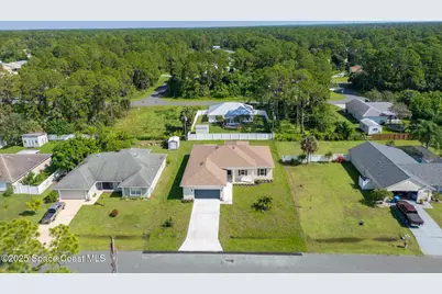 1541 Madison Road NW, Palm Bay, FL 32907 - Photo 1