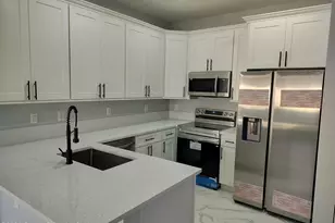 826 Middleton Dr SW, Vero Beach, FL 32962 - Photo 1