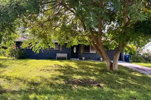 810 Vantage St SE, Palm Bay, FL 32909 - Photo 1