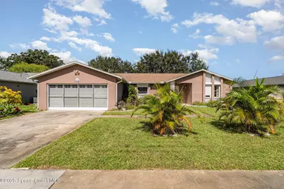 178 Cinnamon Lake Circle, Melbourne, FL 32901 - Photo 1