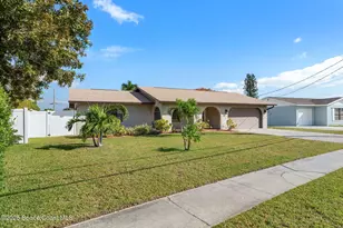 472 Newfound Harbor Dr, Merritt Island, FL 32952 - Photo 1